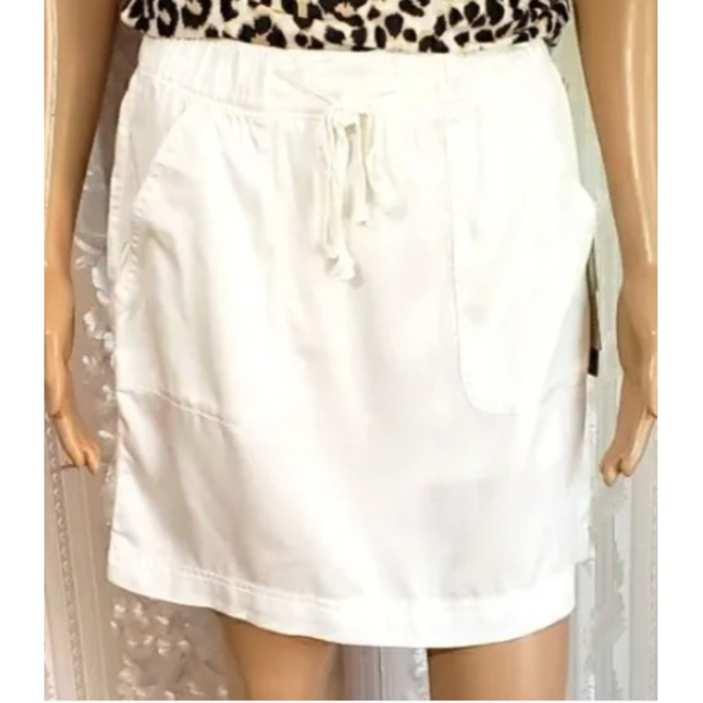 C&C California Skort Lyocell Drawstring Womens M Solid White Pockets NEW